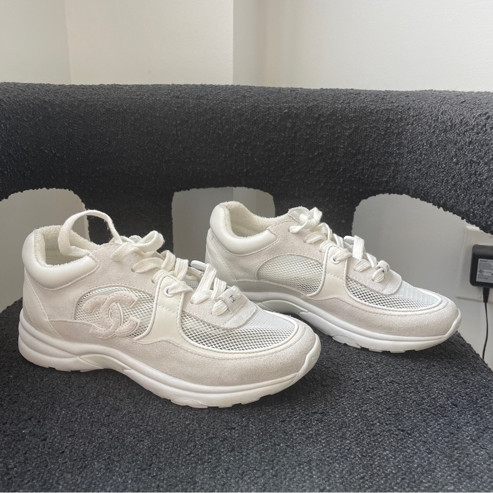 Chanel White Sneaker 38